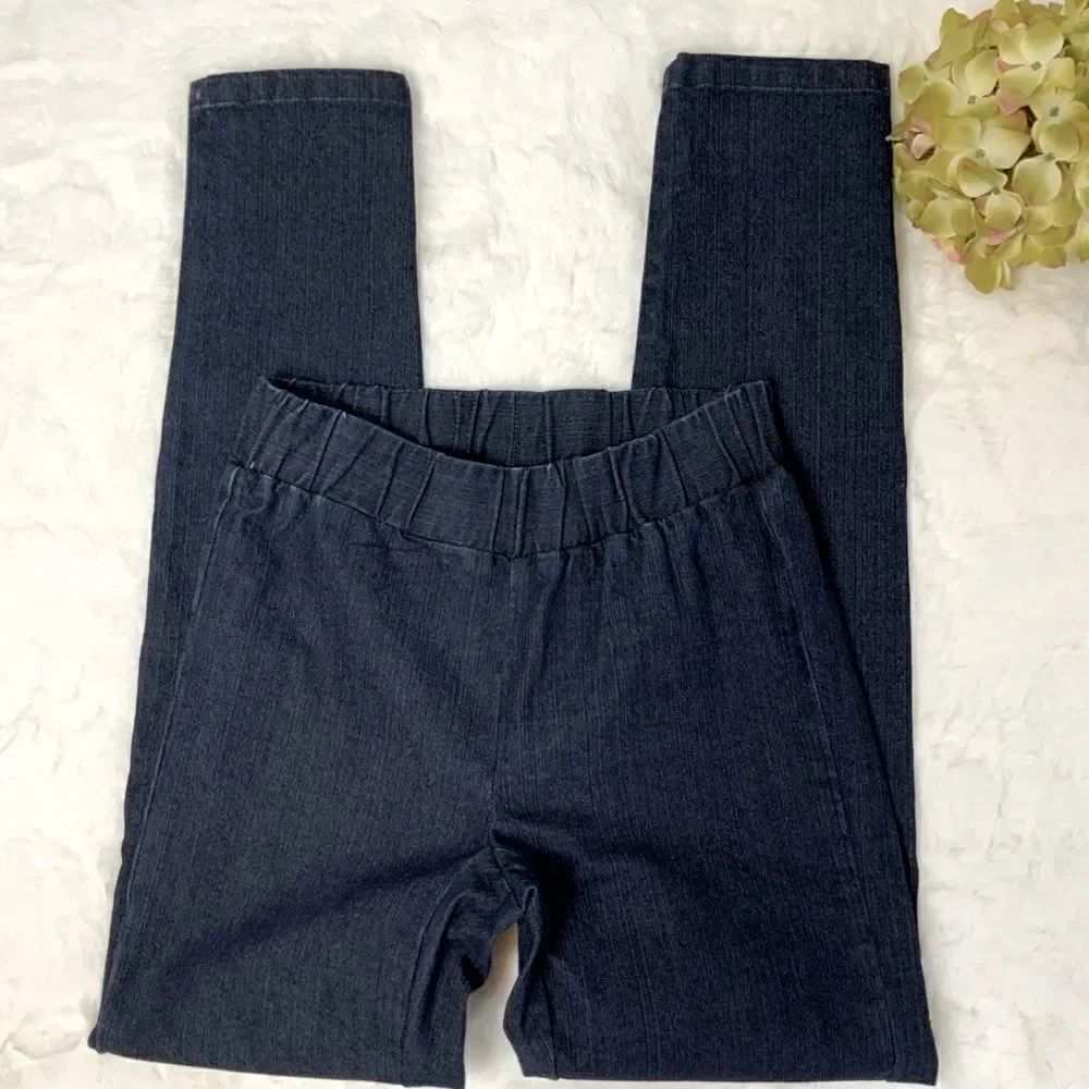 Women’s Soft Surroundings denim pull on pants